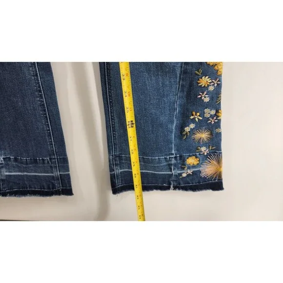 Prosperity Women's Size 8 Blue Denim Laura Embroidered Bootcut Jeans NWT - Picture 8 of 12